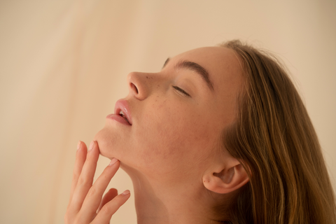 How to Reduce Redness and Soothe Sensitive Skin