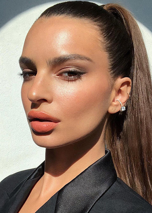 Get Your Glow On: Expert Tips for Long-Lasting, Flawless Foundation in 2025